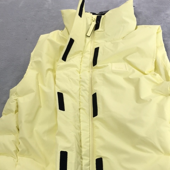 Rains Loop W Vest In Straw Size M New - Picture 7 of 14